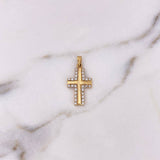 Dije Cruz Liso 1.9gr / 2.6cm / Circones Blancos Oro Amarillo 18K $