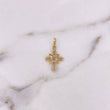Dije Cruz Flor 0.5gr / 2.2cm / Circon Blanco Oro Amarillo 18K #
