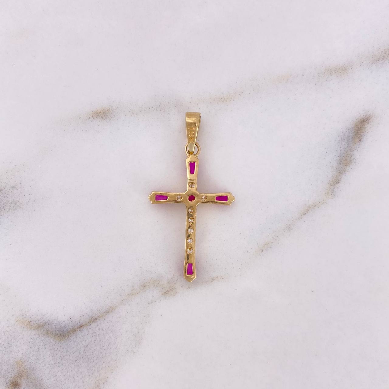 Dije Cruz 1.7gr / 3cm / Circones Blancos Fucsias Oro Amarillo 18K $
