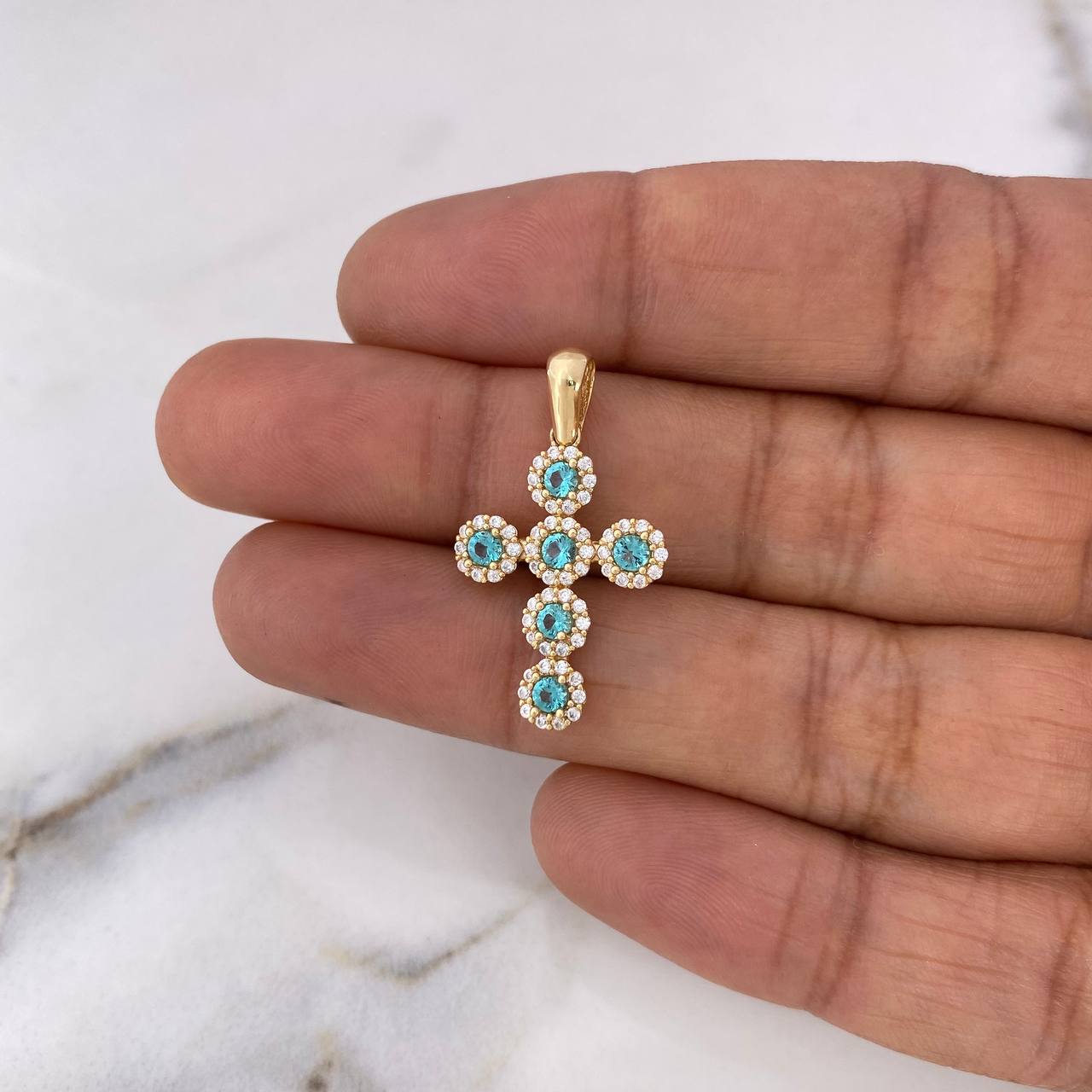 Dije Cruz Tupida 2.05gr / 2.8cm / Circones Blancos Azules Oro Amarillo 18K #