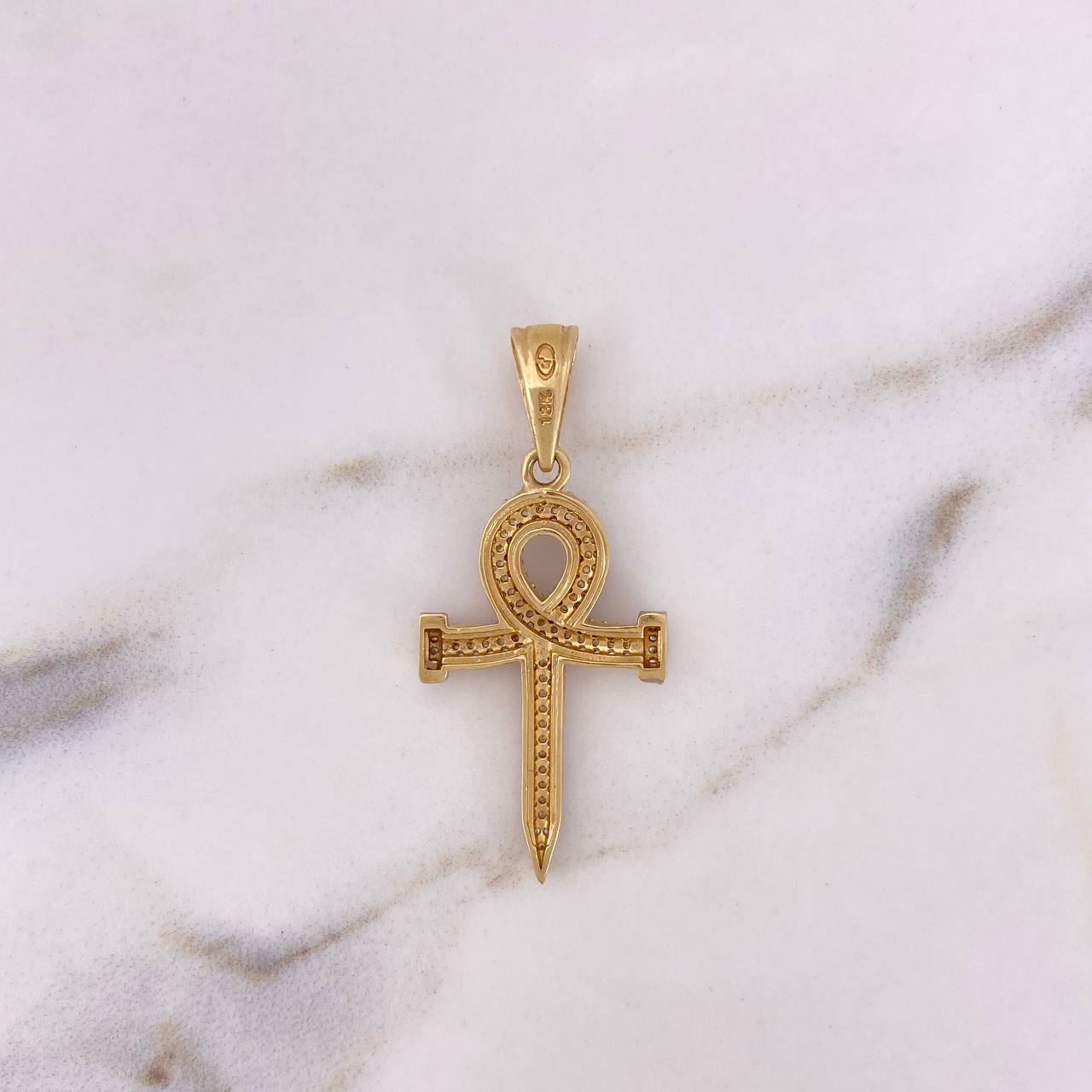 Dije Clavo 4.3gr / 4.2cm / Circones Blancos Dos Oros Amarillo Blanco 18K $