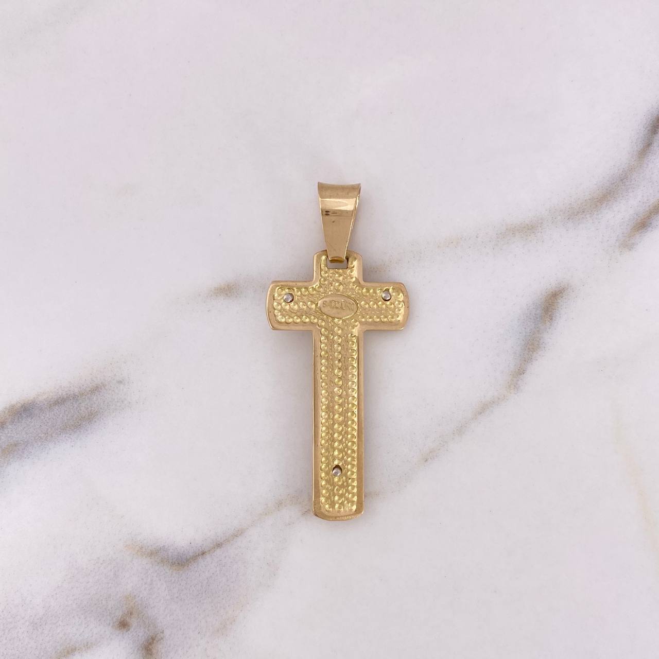 Dije Cruz 6.8gr / 4.6cm / Lisa Dos Oros Amarillo Blanco 18K $