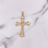 Dije Cruz Silueta Corazon 2.9gr / 4.9cm / Circones Blancos Oro Amarillo 18K $