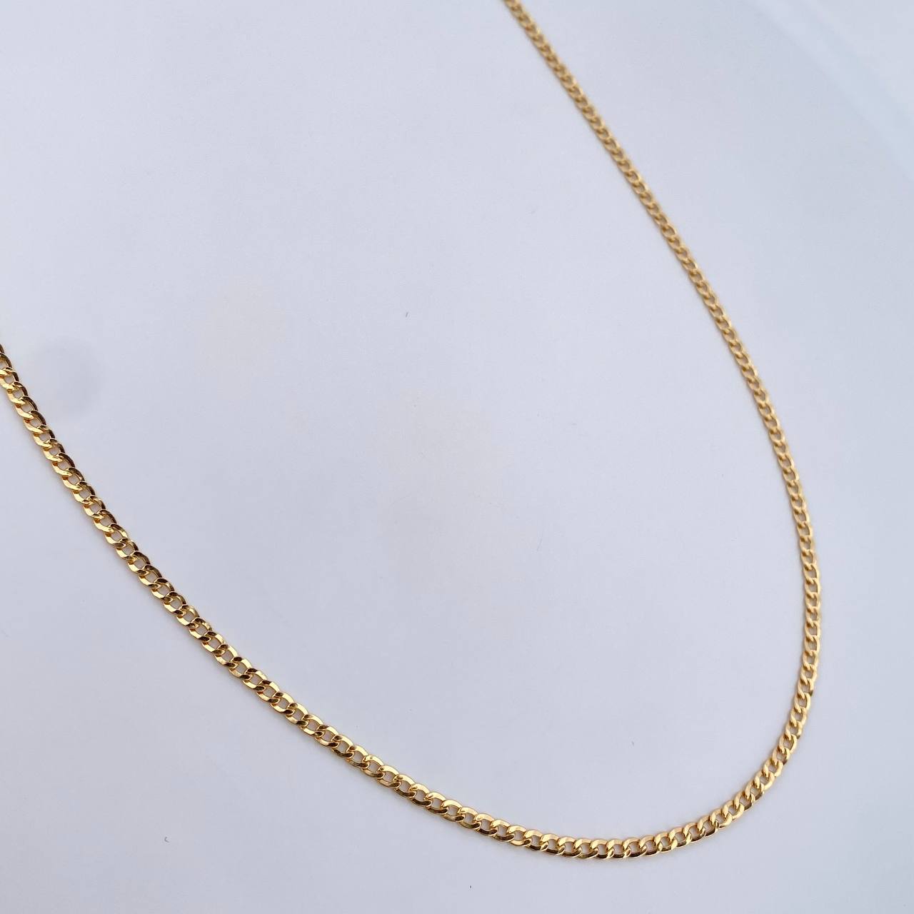 Cadena Cubana 3.95gr / 60.3cm / 2.3mm Oro Amarillo +0 18K &