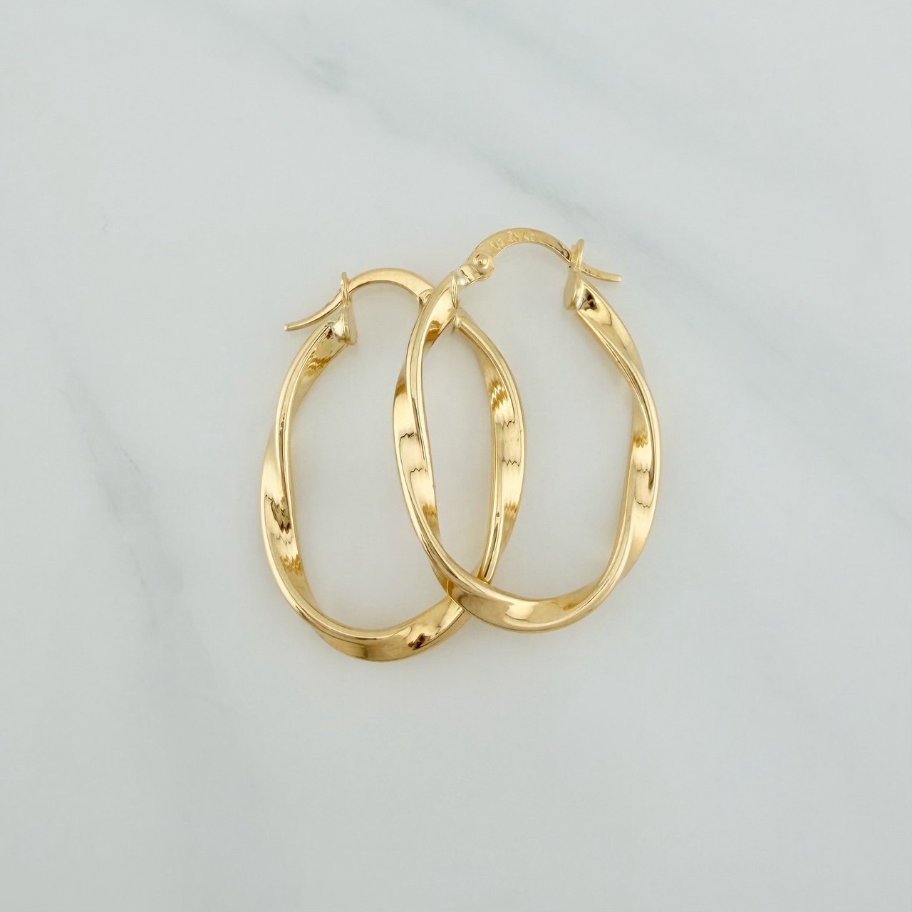 Candongas Asby 1.9gr / 3cm / Oro Amarillo 18K $