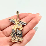 Dije San Miguel Arcangel 15.3gr / 5.5cm / Dos Oros Amarillo Blanco 18K ©