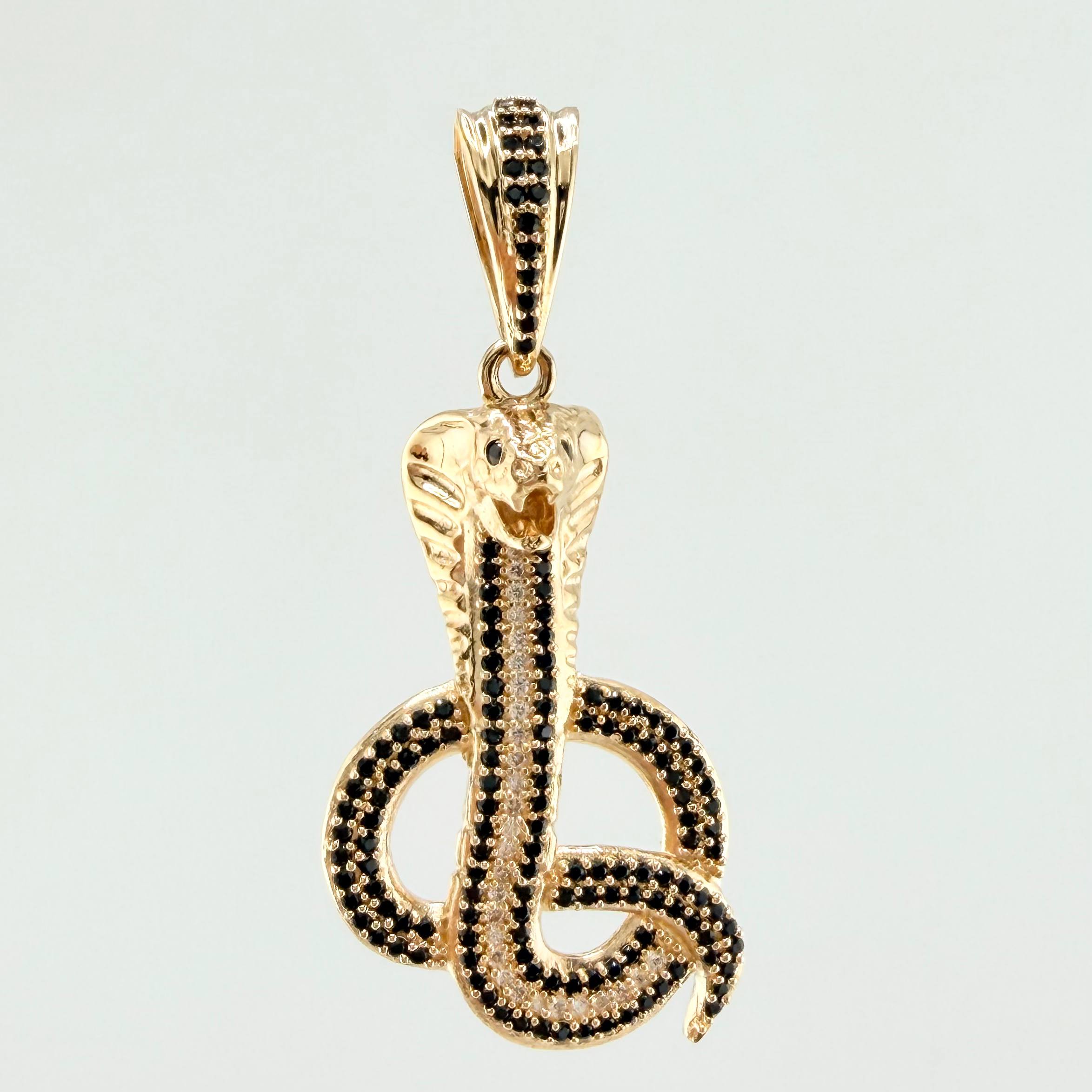 Dije Cobra 6gr / 4.8cm / Oro Amarillo 18K ©