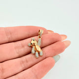 Dije Oso Mano Arriba 2.4gr / 2.6cm / Oro Amarillo 18K ©