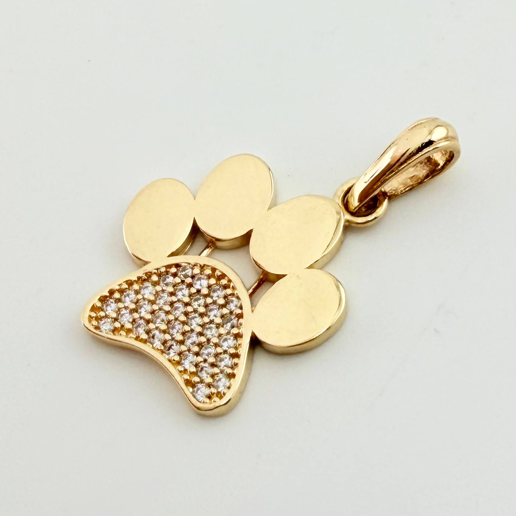 Dije Huella 2gr / 2.3cm / Oro Amarillo 18K ©