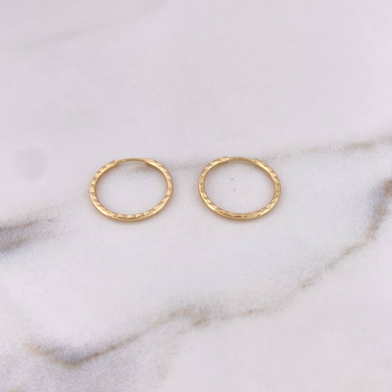 Candongas Aro Rayado 0.75gr / 1.5cm / Diamantada Oro Amarillo 18K #