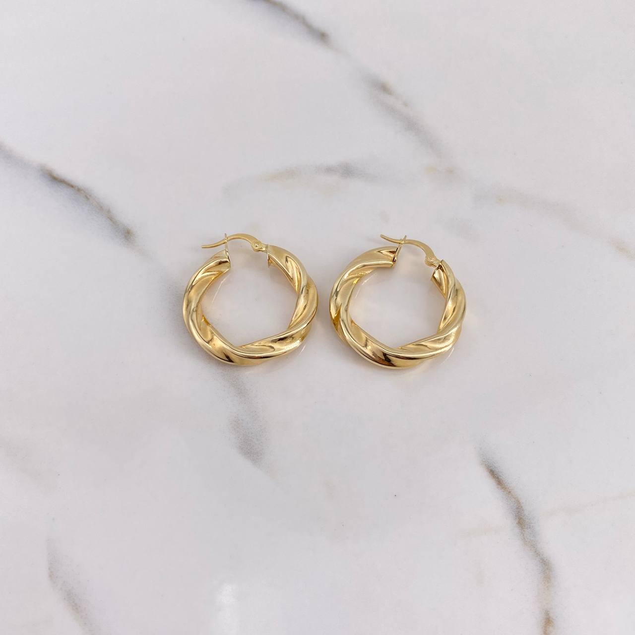 Candongas Sienna 4.9gr / 3cm / Entorchadas Oro Amarillo 18K #