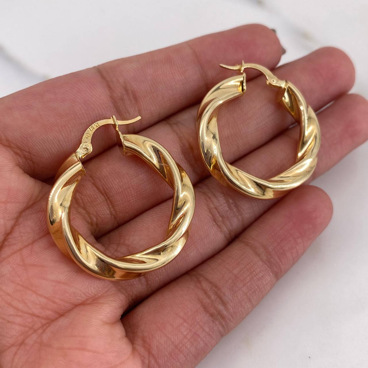 Candongas Sienna 4.9gr / 3cm / Entorchadas Oro Amarillo 18K #