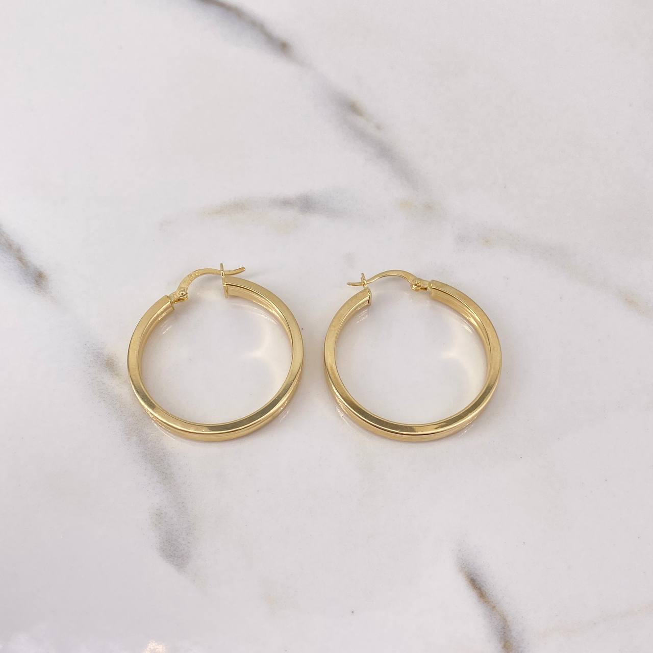 Candongas Diani 3.5gr / 3.2cm / Lisas Oro Amarillo 18K $