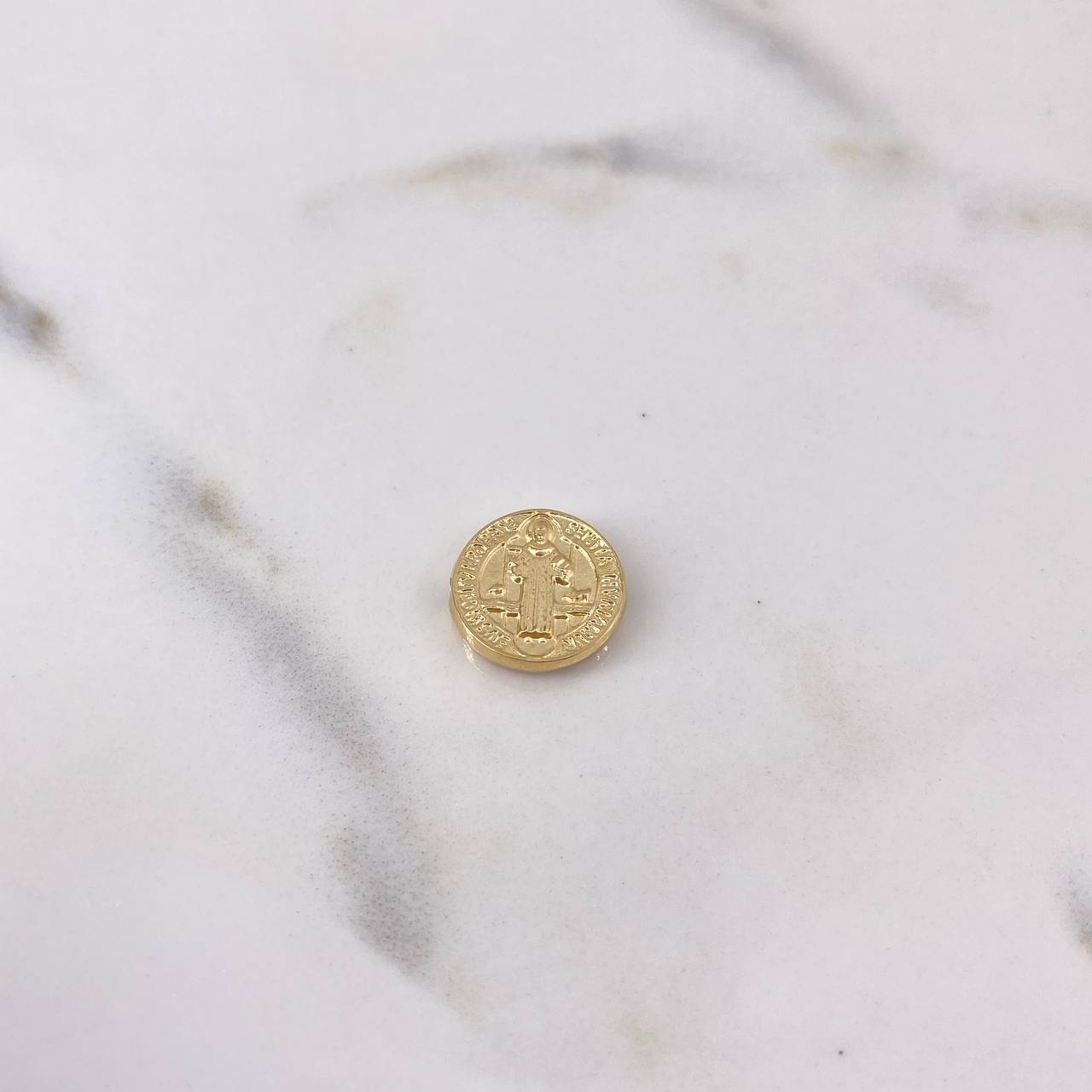 Herraje San Benito Tambor 0.7gr / 1.3cm / Troquelado Oro Amarillo 18K #