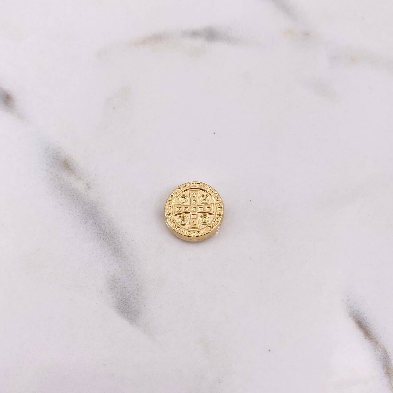 Herraje San Benito Tambor 0.7gr / 1.3cm / Troquelado Oro Amarillo 18K #