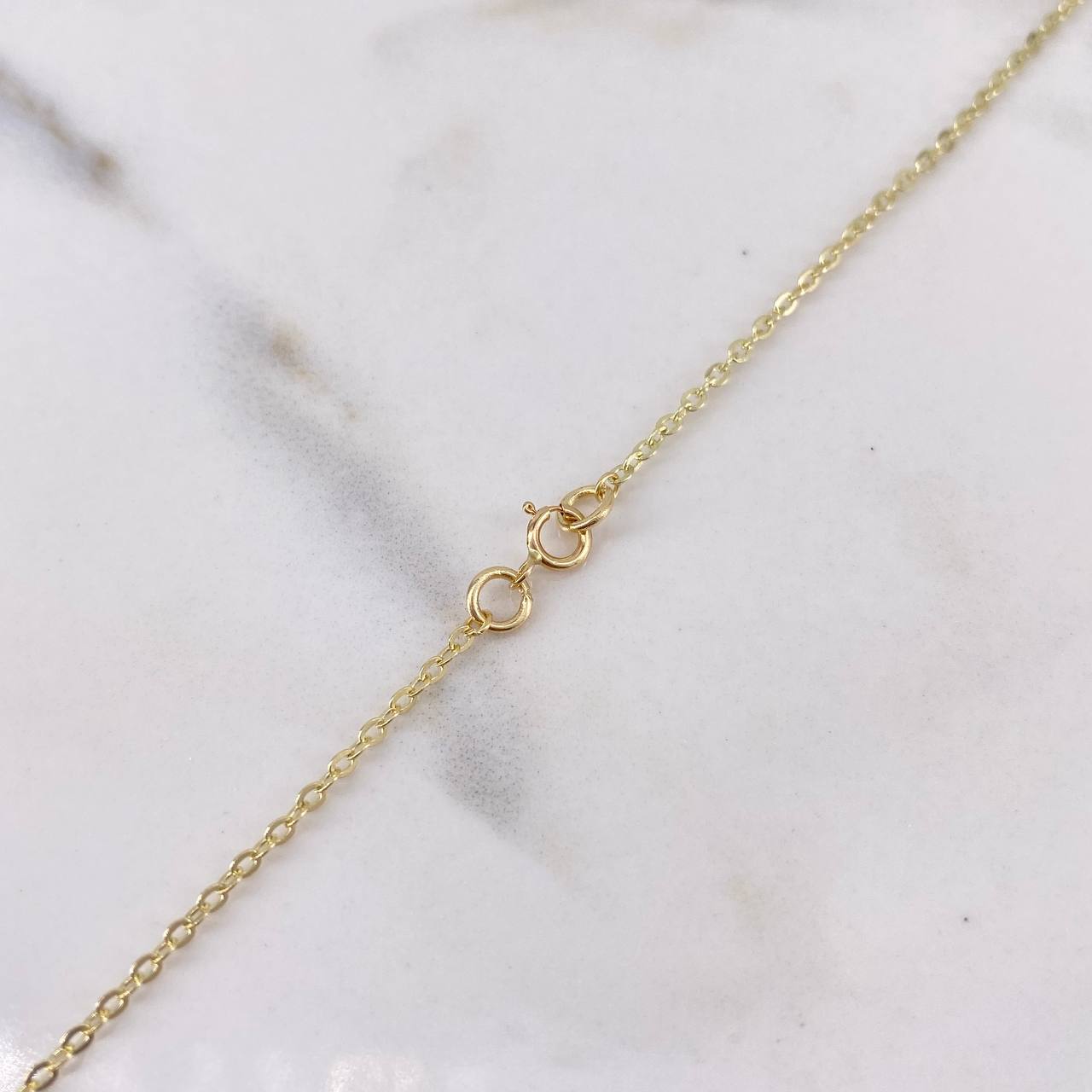 Cadena Aro Seguido 2.2gr / 40cm / 1.2mm Oro Amarillo 18K $