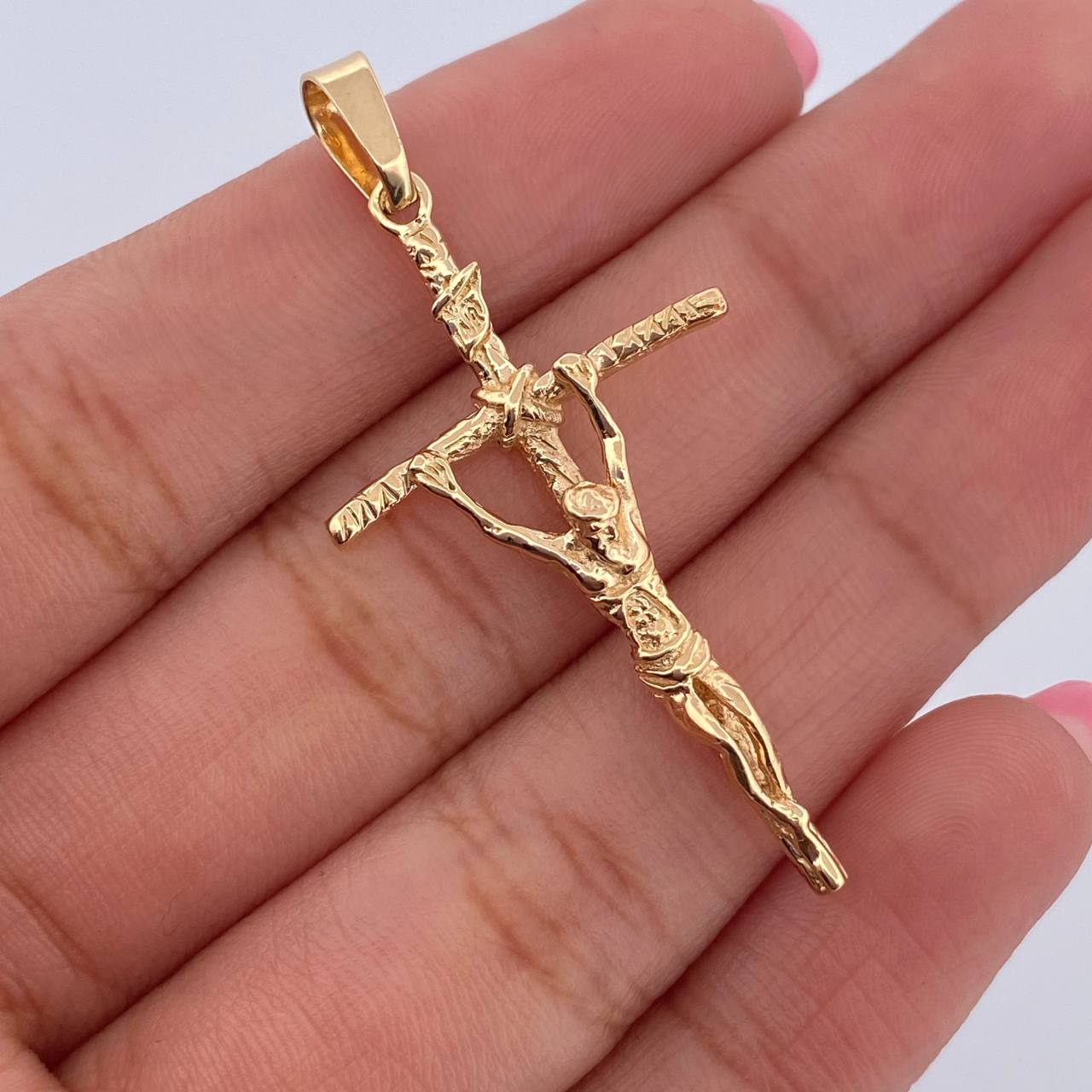 Dije Cruz Cristo 3.55gr / 4.4cm / Oro Amarillo 18K &