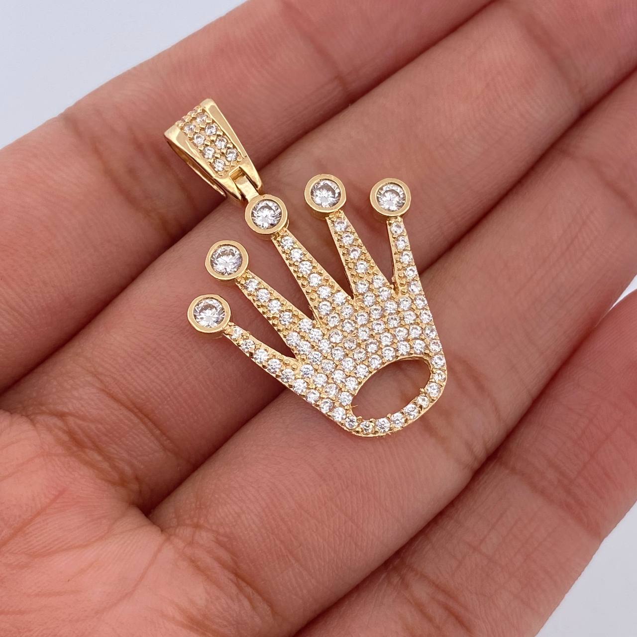 Dije Corona RX 3.85gr / 3cm / Circones Blancos Oro Amarillo 18K &