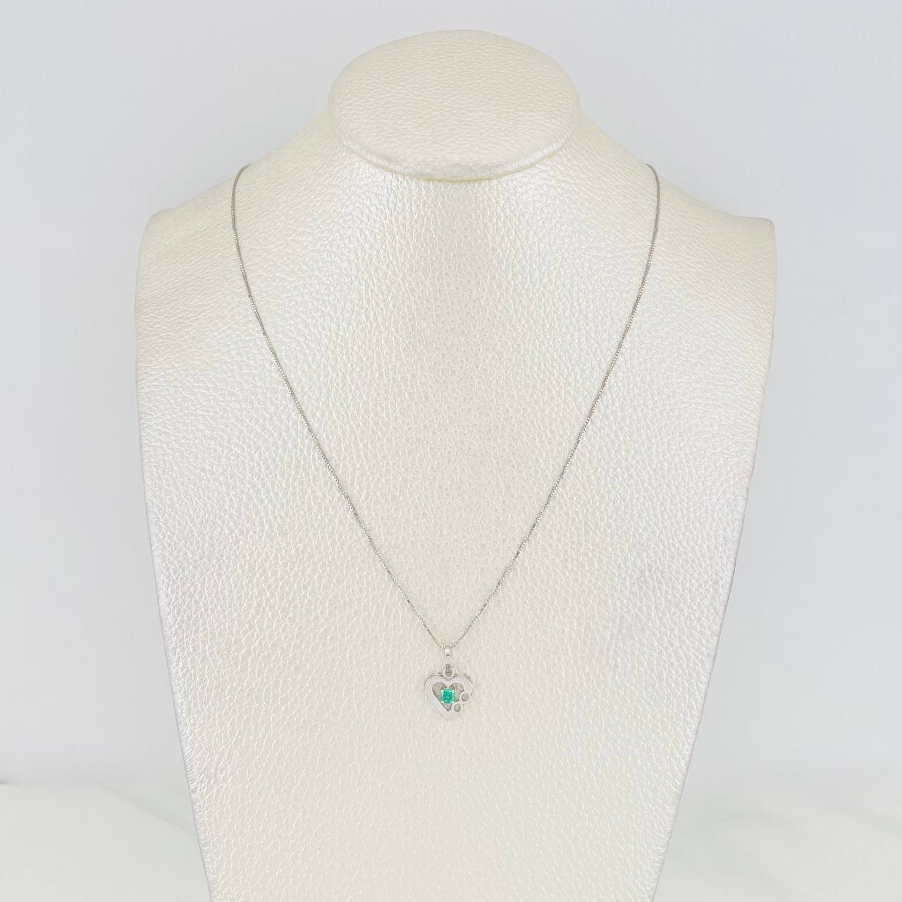 Set Cadena Veneciana + Dije Corazón Infinito Esmeralda 9pts / 1.8g / 50cm Oro Blanco 18K