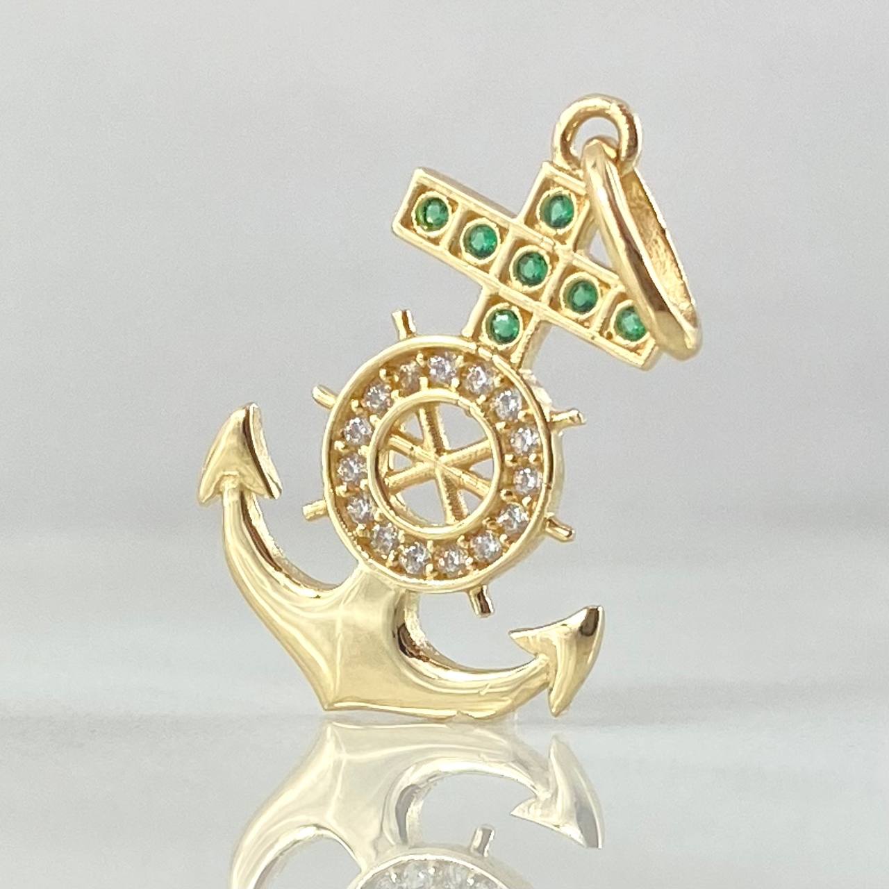 Dije Cruz Anclada 1.5gr / 2.5cm / Oro 18K ©