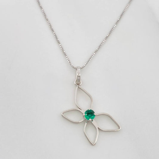 Set Cadena Veneciana + Dije Mariposa Esmeralda 9pts / 2g / 50cm Oro Blanco 18K