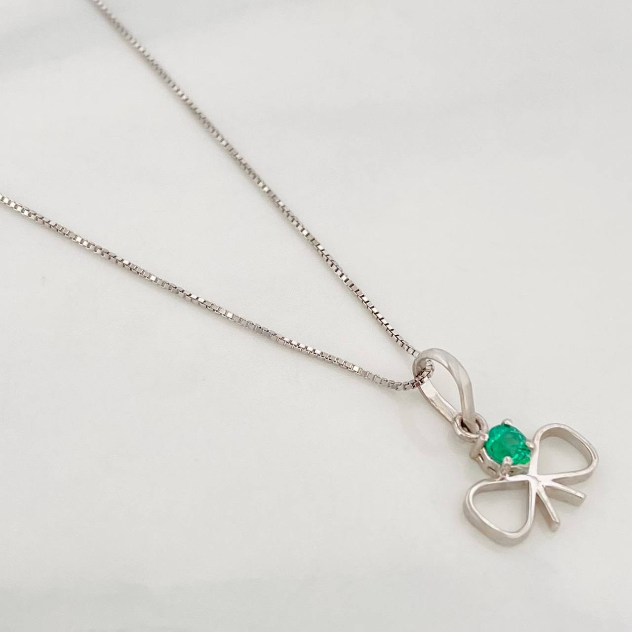Set Cadena Veneciana + Dije Moño Esmeralda 8pts / 1.45g / 45cm Oro Blanco 18K