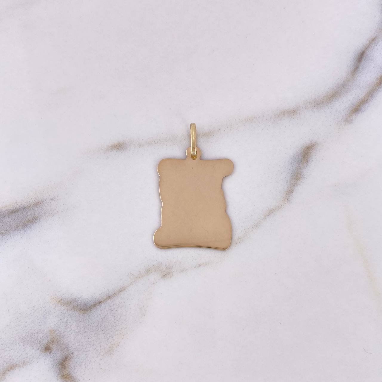 Dije Placa Pergamino 1.8gr / 3.1cm - 1.9*2.2cm / Plana Oro Amarillo 18K #