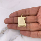 Dije Placa Pergamino 1.9gr / 3.1cm - 1.9*2.2cm / Oro Amarillo 18K #