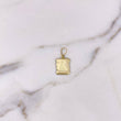 Dije Placa Pergamino 0.7gr / 2.2cm - 1.2*1.4cm / Oro Amarillo 18K #