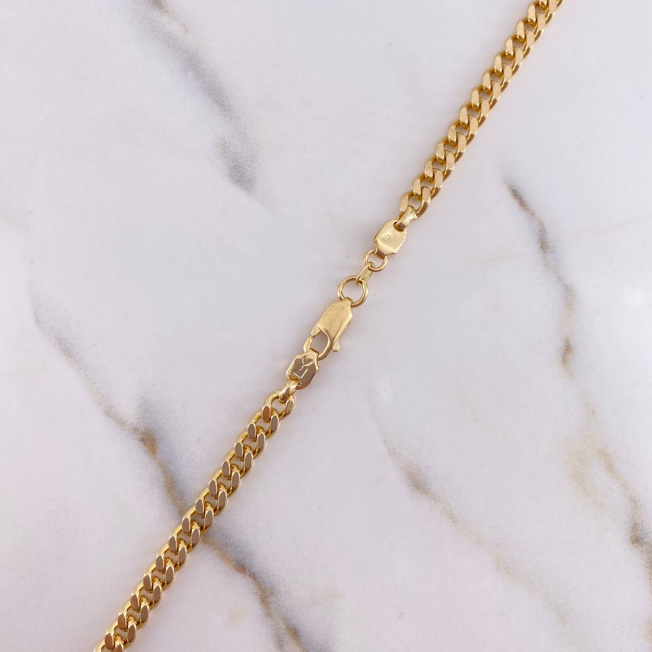 Cadena Cubana 50gr / 65cm / 4.4mm Oro Amarillo +0 18K $