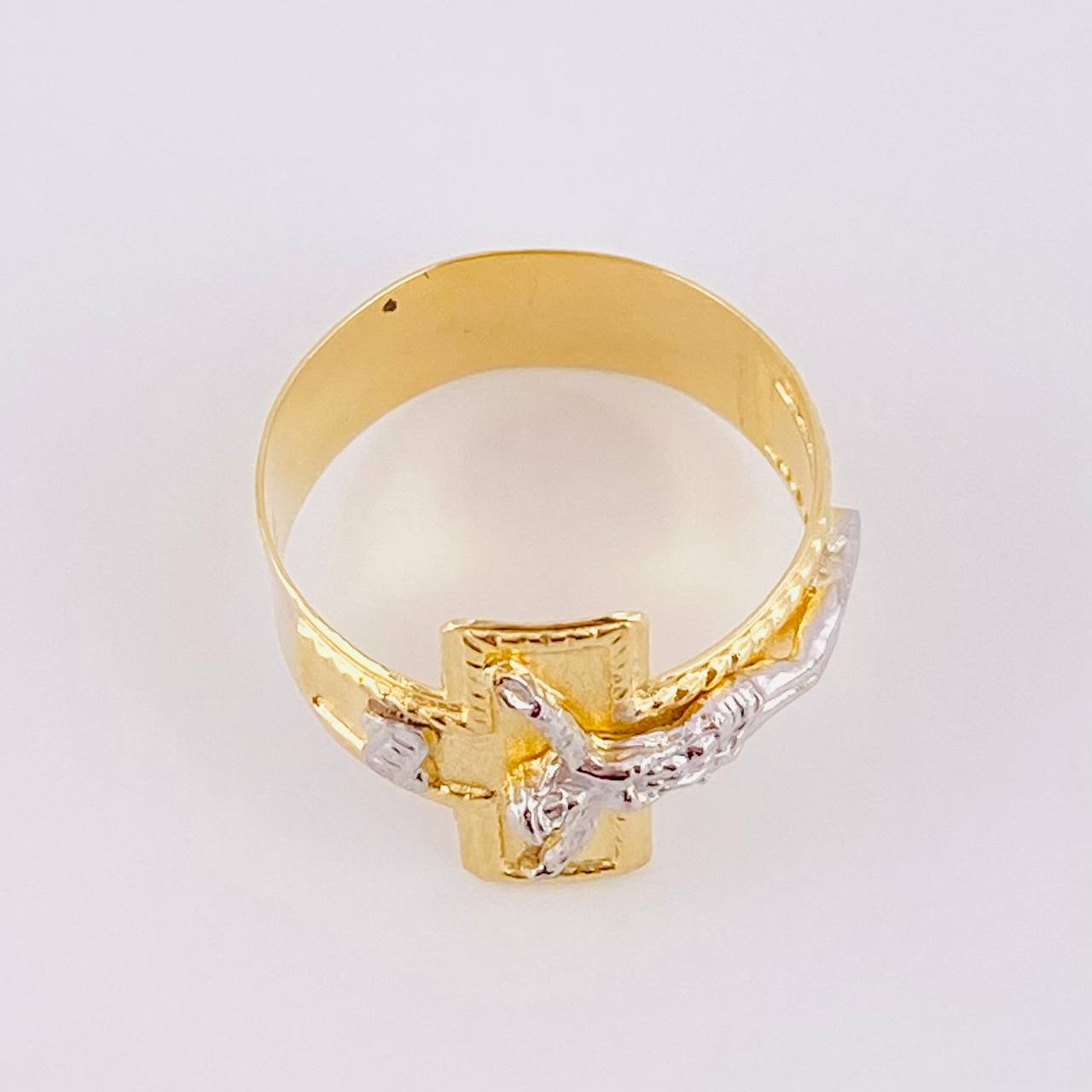 Anillo Cruz Cristo 4.15g / T10 3/4 Dos Oros Amarillo Blanco 18K