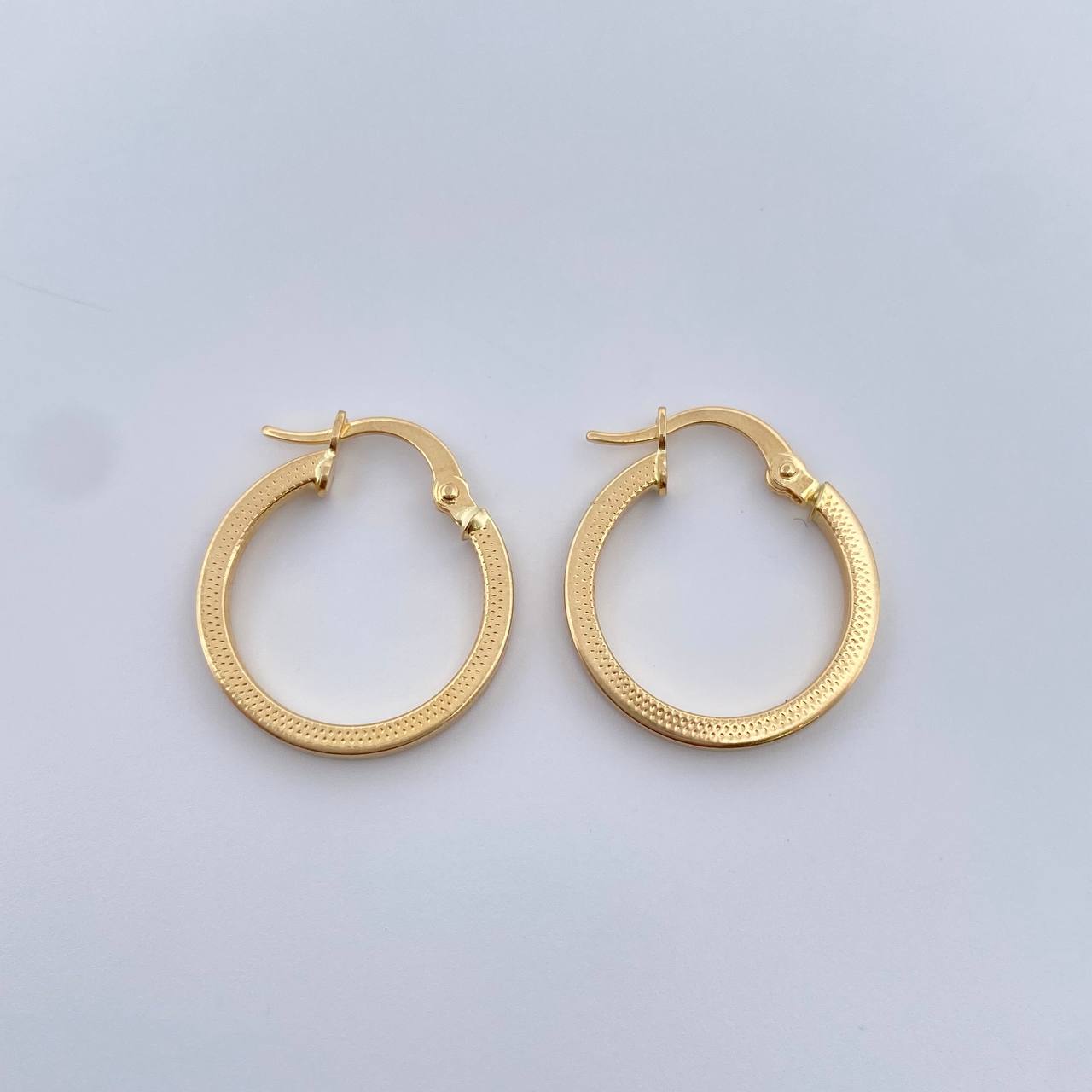 Candongas Diani 1.44gr / 2.1cm / Oro Amarillo 18K $