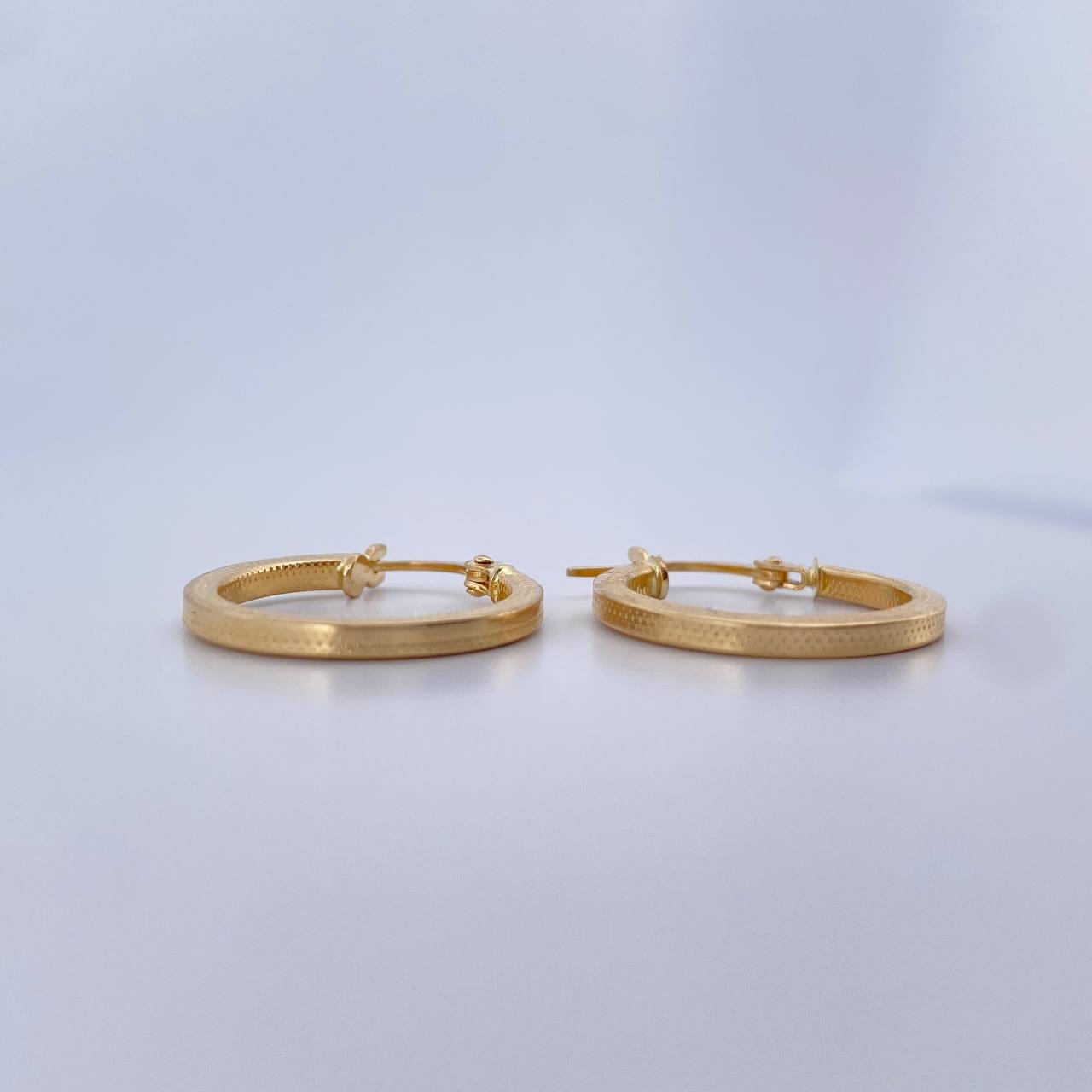 Candongas Diani 1.44gr / 2.1cm / Oro Amarillo 18K $