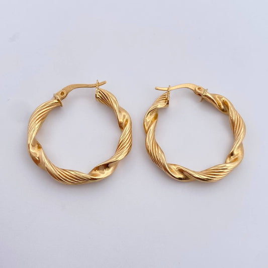 Candongas Nico 3.3gr / 3cm / Rayadas Oro Amarillo 18K $