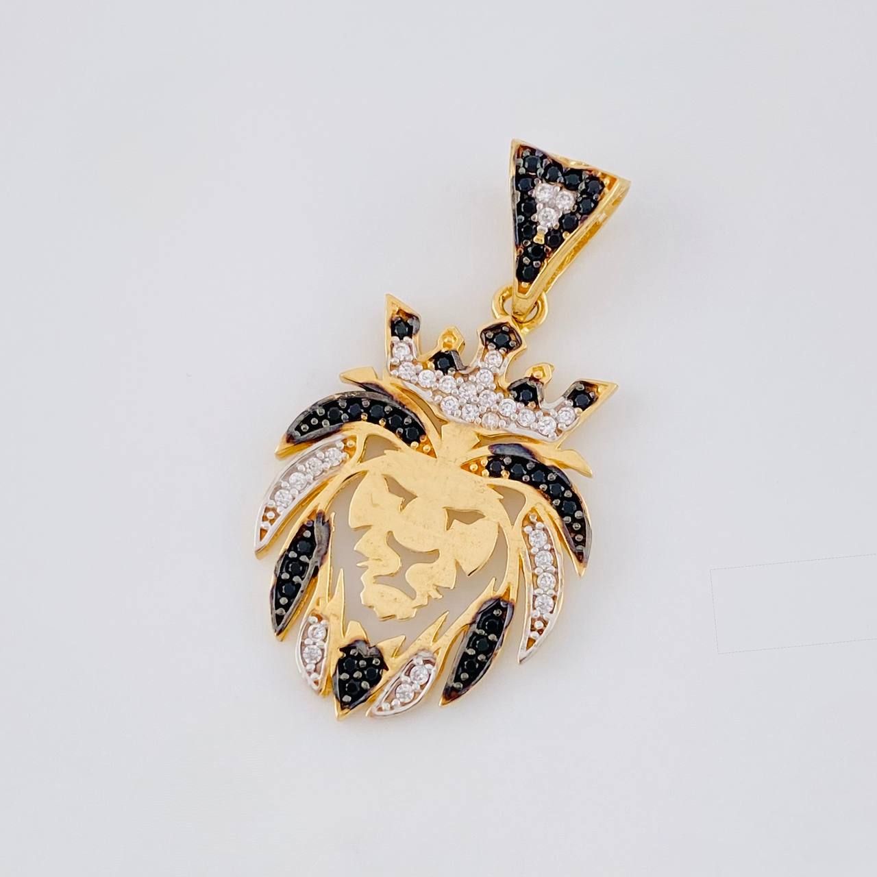 Dije León 3.1 g / 3.3 cm Dos Oros Amarillo Blanco 18K