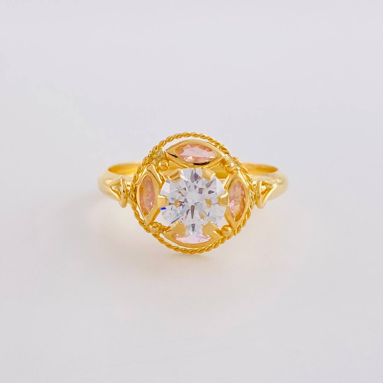 Anillo Solitario Aura Vintage 1.95 g / T9 Oro Amarillo 18K