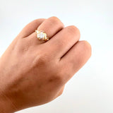 Anillo Solitario Flor De Cristal 1.6 g / T6 3/4 Oro Amarillo 18K