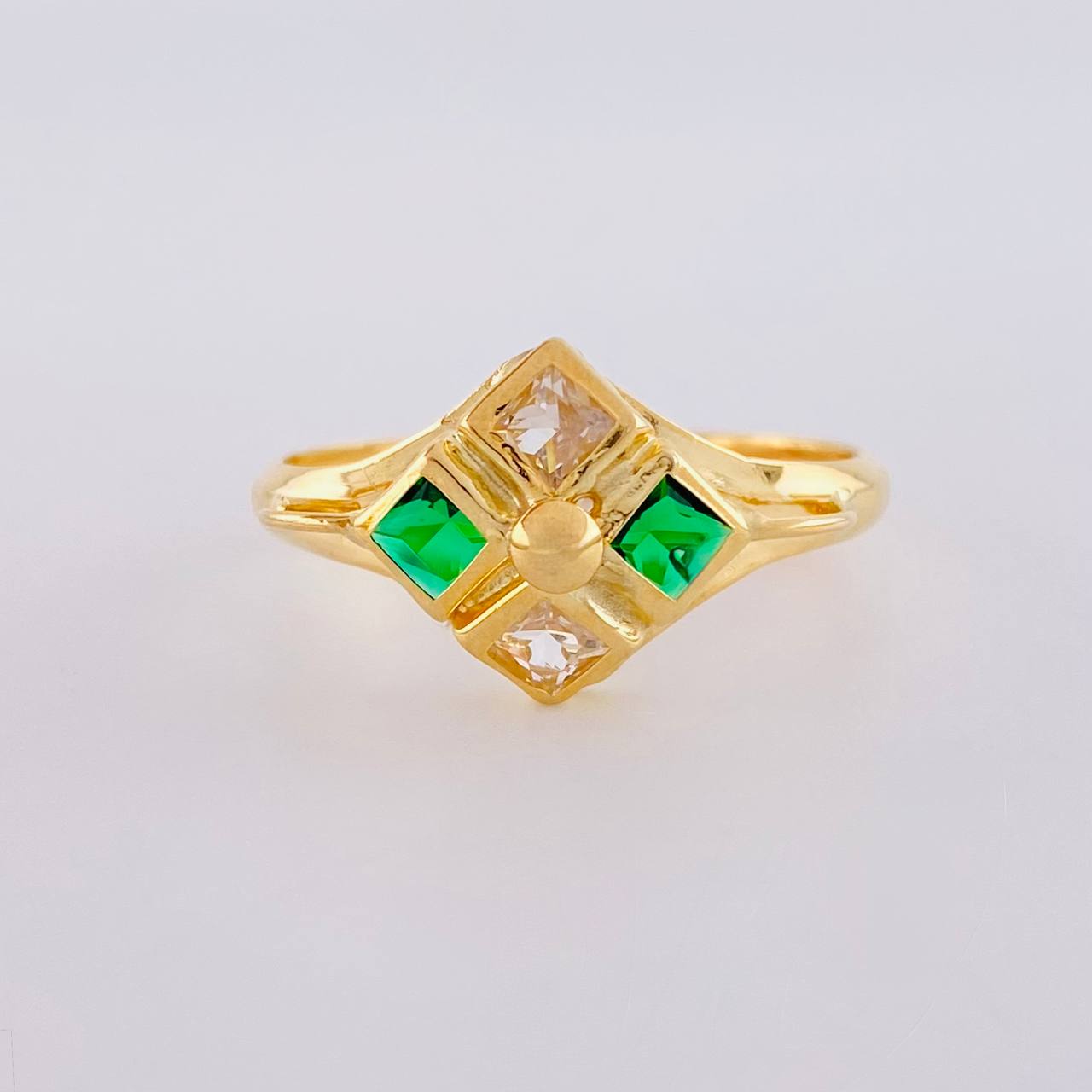 Anillo Rombo Imperial 1.7 g / T9 1/4 Oro Amarillo 18K