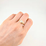 Anillo Solitario Flor De Cristal 1.65 g / T7 Oro Amarillo 18K
