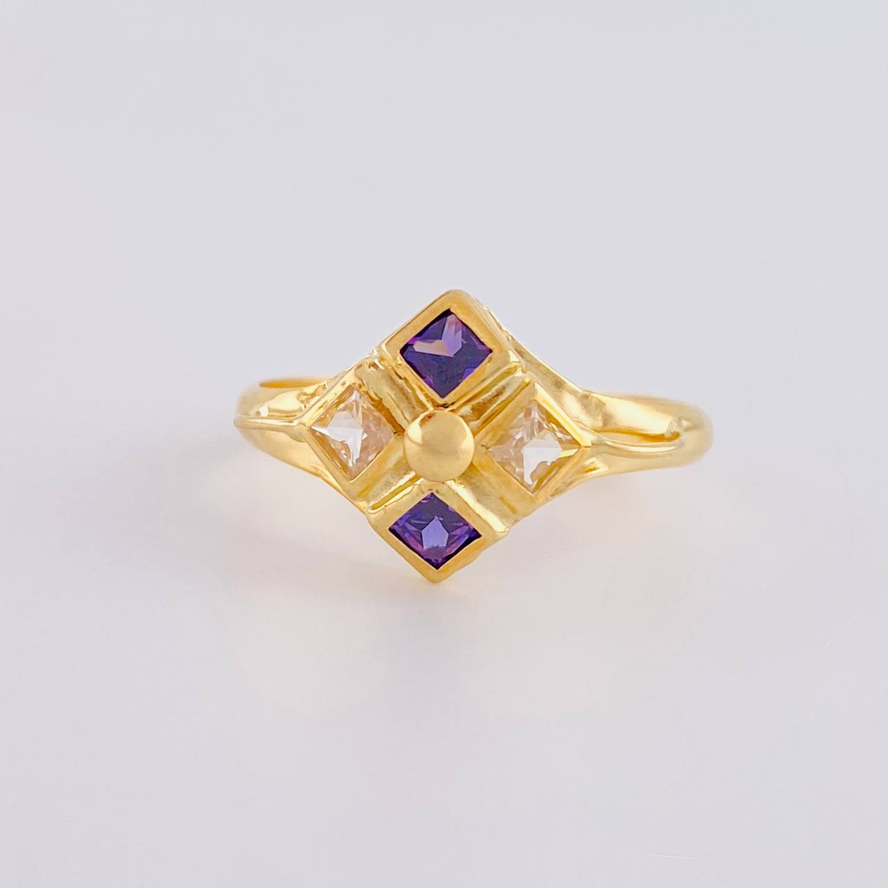 Anillo Rombo Imperial 1.8 g / T9 1/4 Oro Amarillo 18K