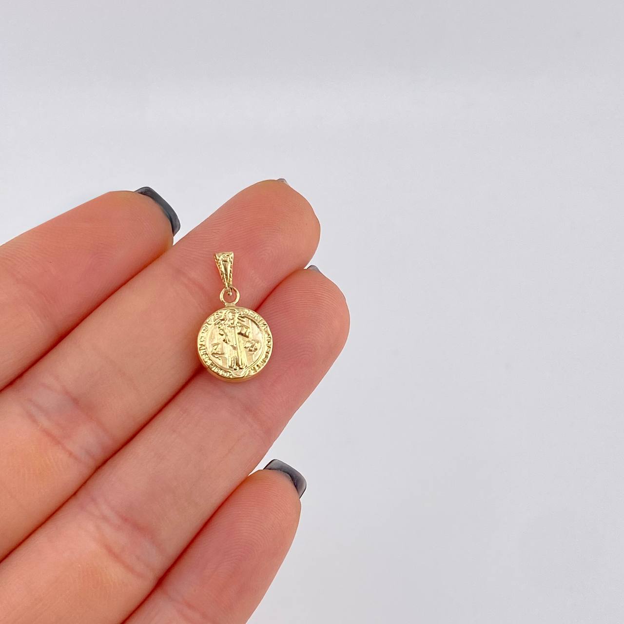 Dije San Benito 0.55 g / 1.7 cm Oro Amarillo 18K