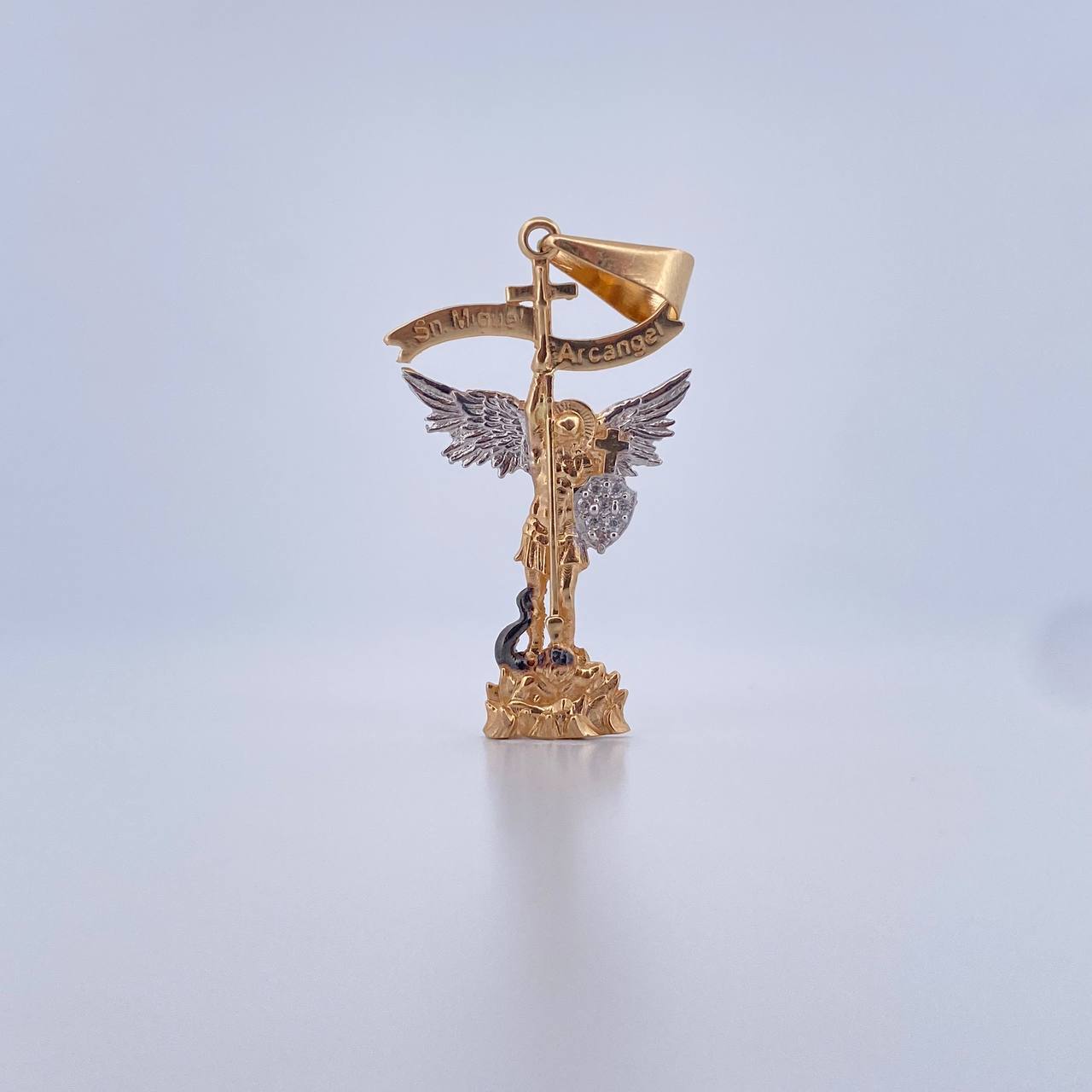Dije San Miguel Arcangel 2.5gr / 4.2cm / Tres Oros 18K &