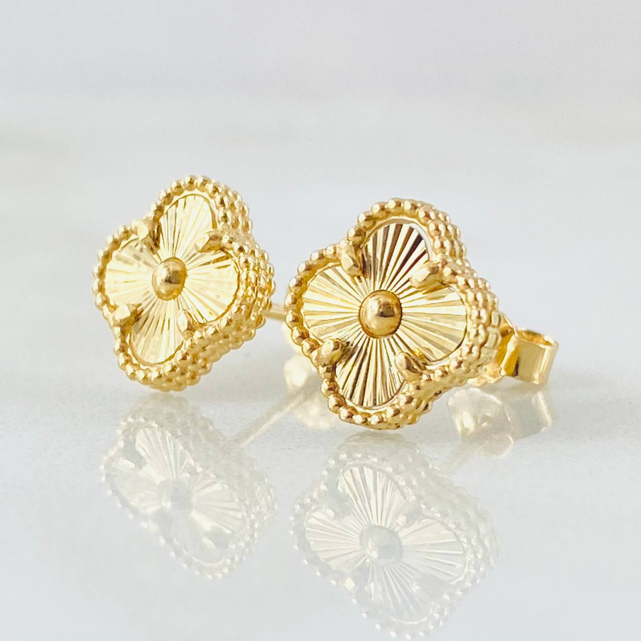 Topos Trebol Dorado 3.3gr / 10mm Oro Amarillo Nac.Esp. 18K *