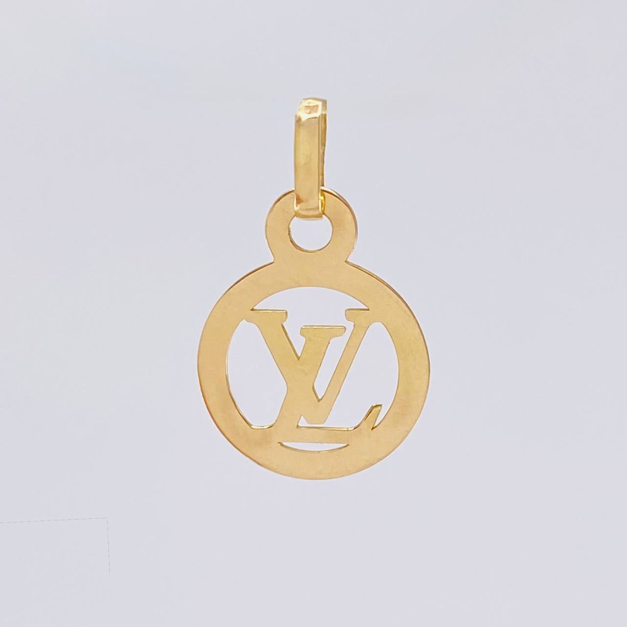 Dije Circulo Letra 0.5 g / 1.9 cm Oro Amarillo 18K