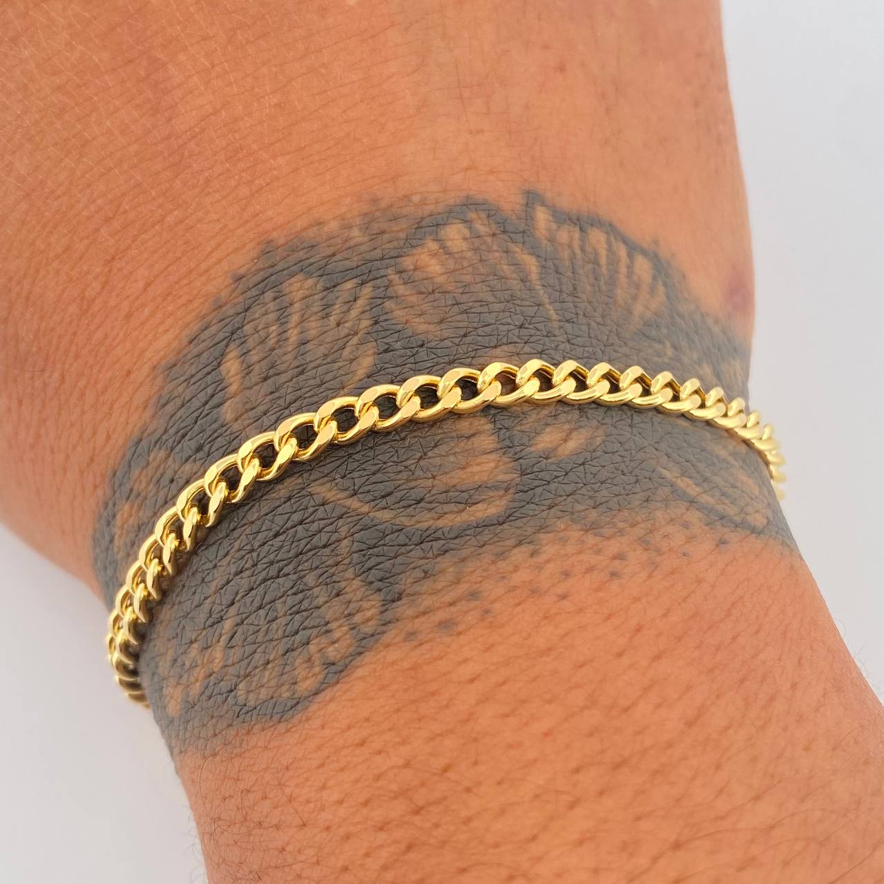 Pulso Cubano 3.9gr / 18.5cm / +0 Oro 18K &