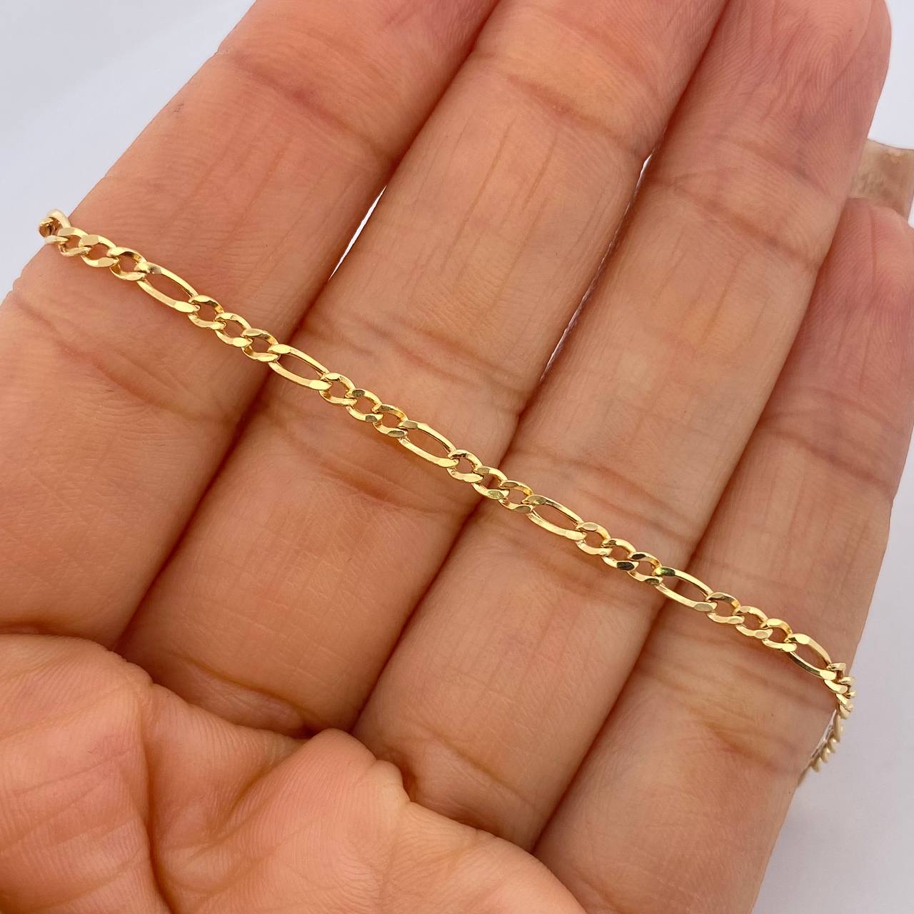 Pulso Figaro 1.1gr / 18.7cm / +1 Oro 18K &