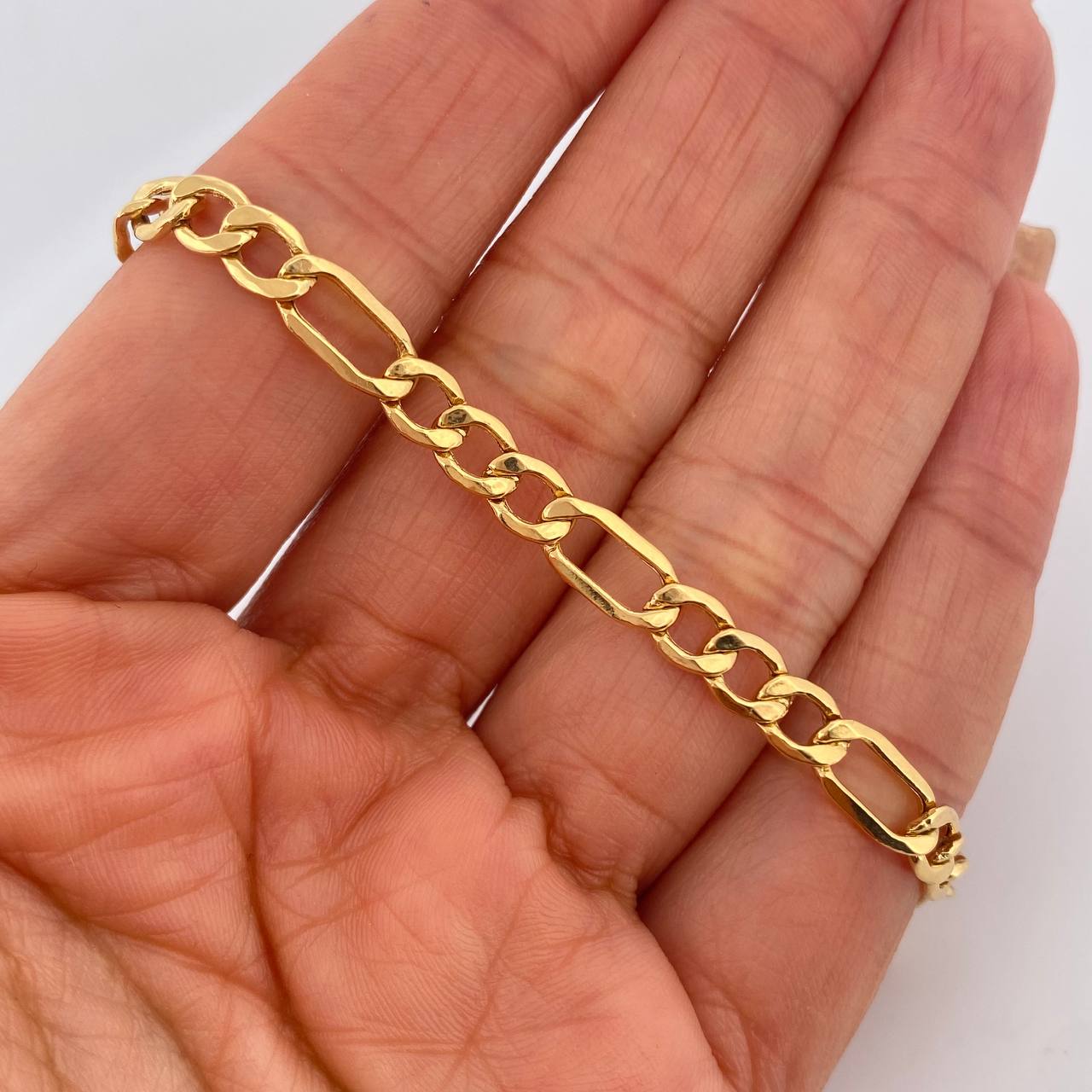 Pulso Figaro 4.25gr / 19cm / +0 Oro 18K &