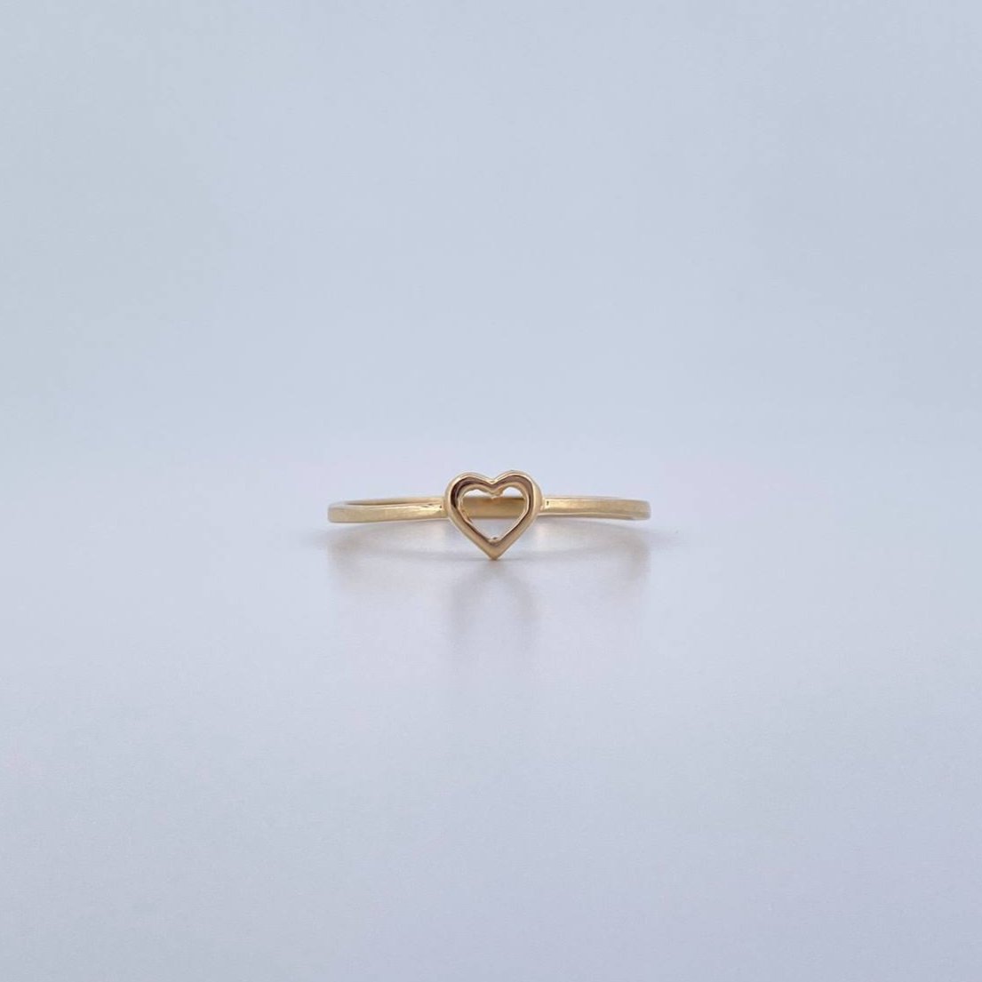 Anillo Silueta Corazon 1.15gr / T7 / Liso Oro Amarillo 18K $