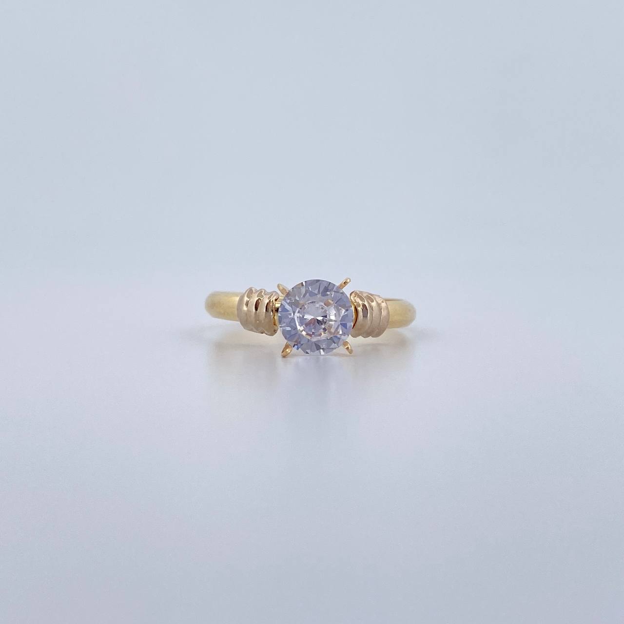 Anillo Solitario 1.5gr / T7 / Circon Blanco Dos Oros Amarillo Blanco 18K $