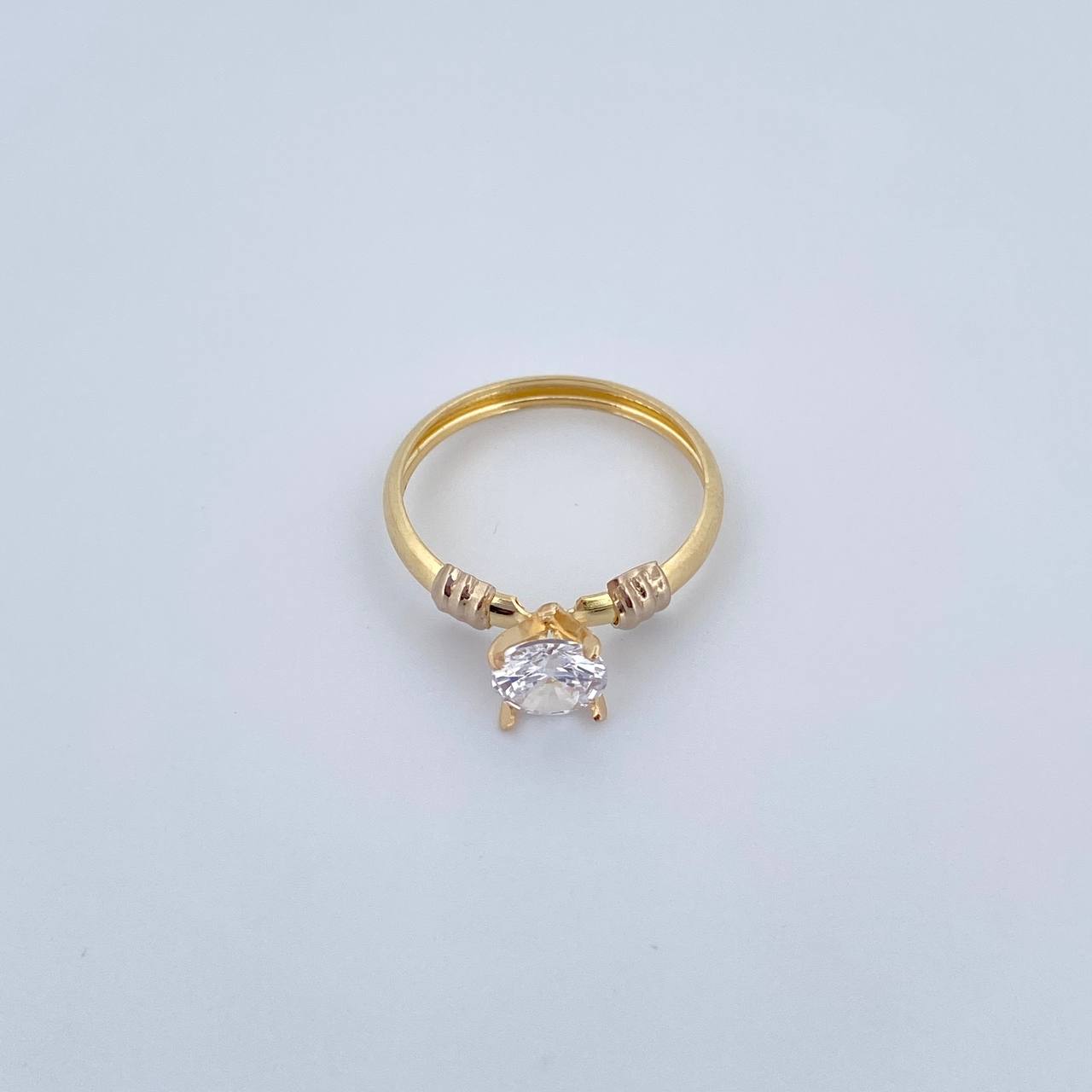Anillo Solitario 1.55gr / T8 / Circon Blanco Dos Oros Amarillo Blanco 18K $